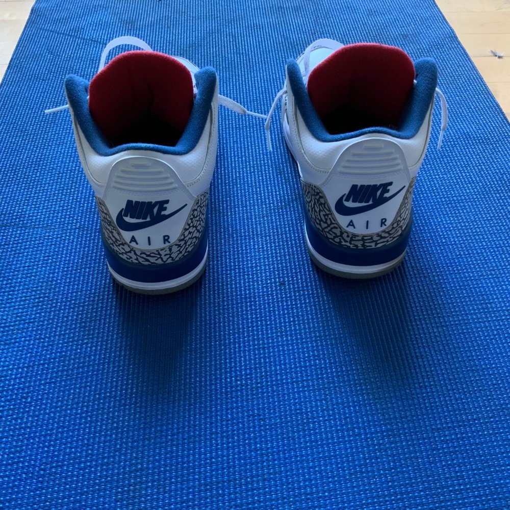 Jordans - Picture 4 of 4